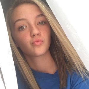 Meet your Posher, Abigail